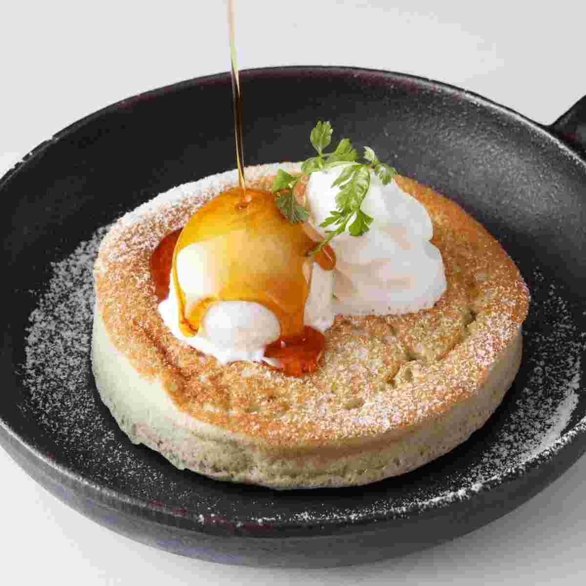 白のパンケーキ限定メニュー