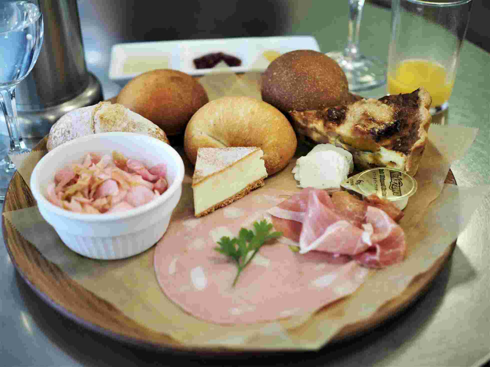 「パンとエスプレッソと」料理