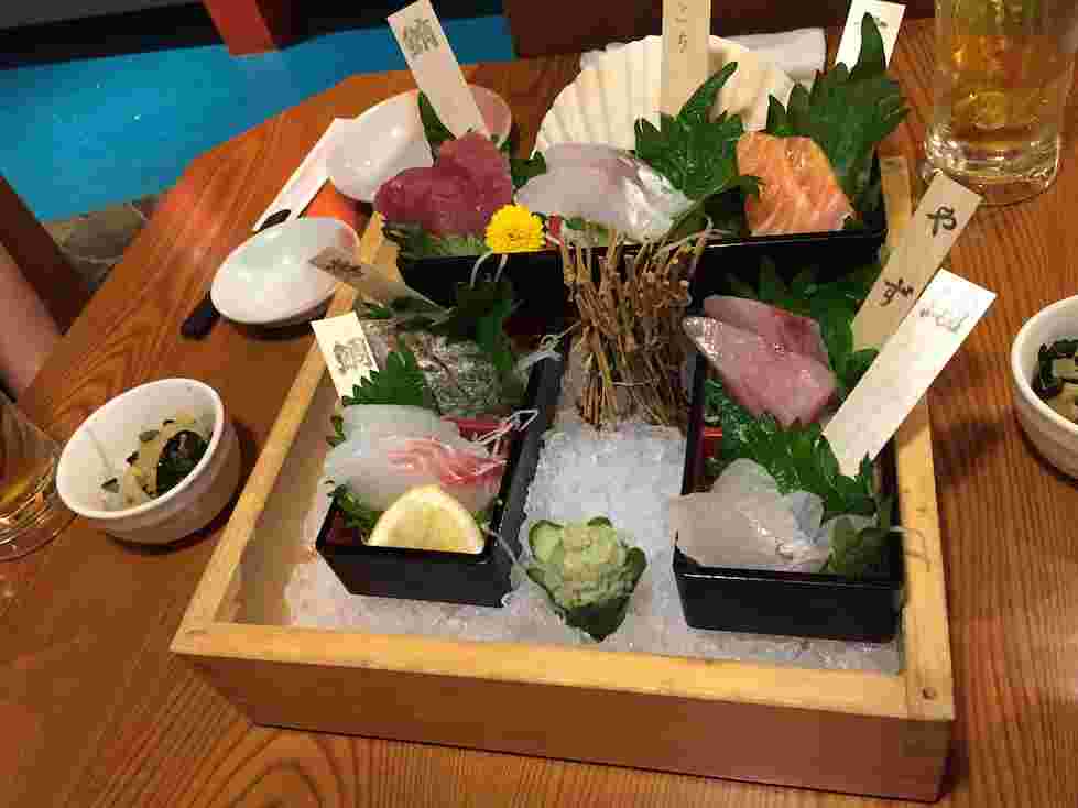 刺身盛り合わせ