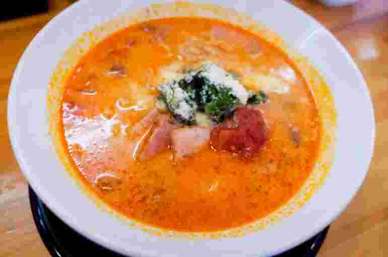 あうわのトマトラーメン