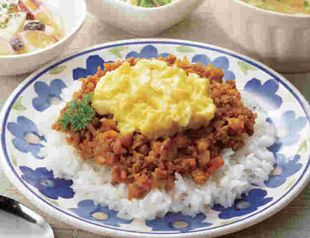 丸ごとりんごのドライカレー