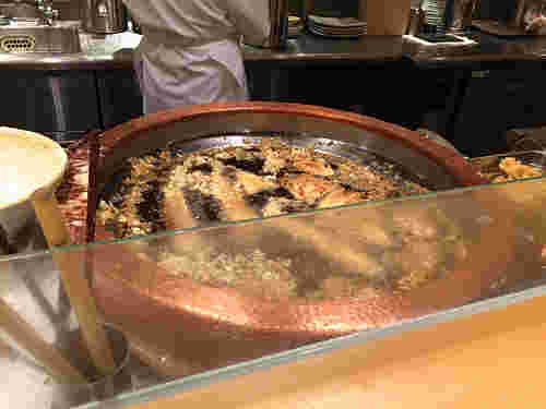 大きな銅鍋