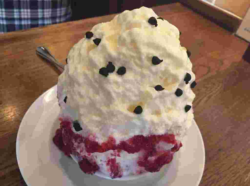 すっきり系・かき氷レモンとミックスベリーのレアチーズ仕立て