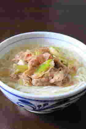 白だしの関西風うどん