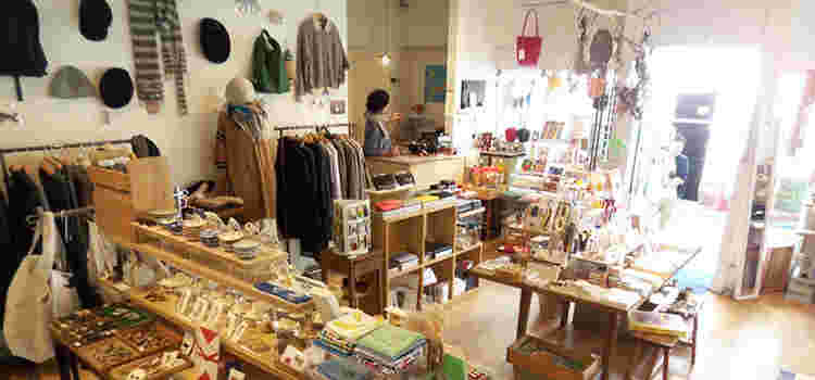 カタカナ店内