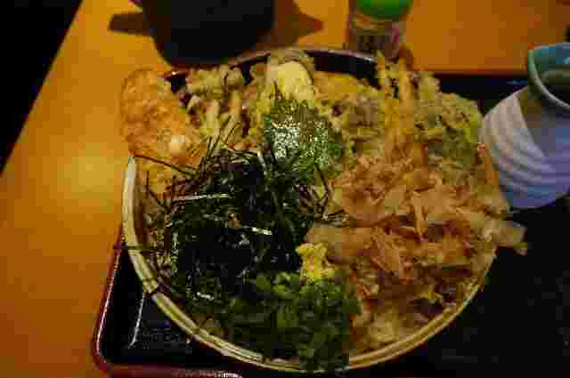 大地のうどん博多駅ちかてんのうどん