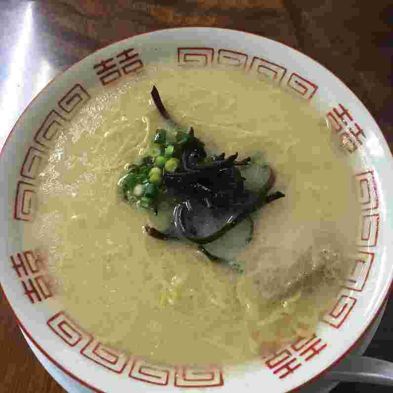 博多元気一杯のラーメン