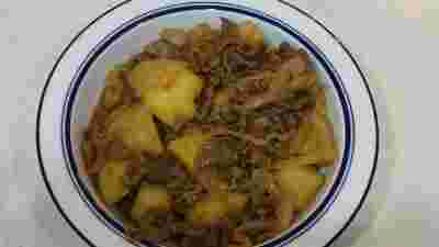 カレー風味の肉じゃが