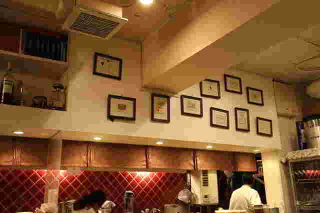 セラヴィーナガノの店内