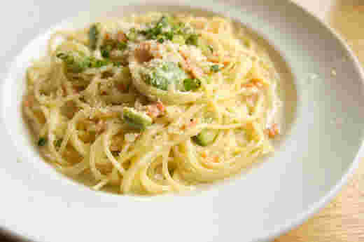 エビとサーモンのフェンネル風味パスタ