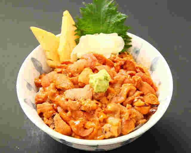 海鮮丼まるきたのうに丼