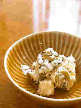 「酒粕クリームチーズオリーブ和え」