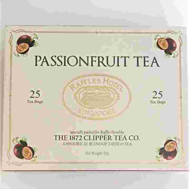 ラッフルズホテルのロゴの下にはThe 1872 Clipper Tea Co.の文字が！