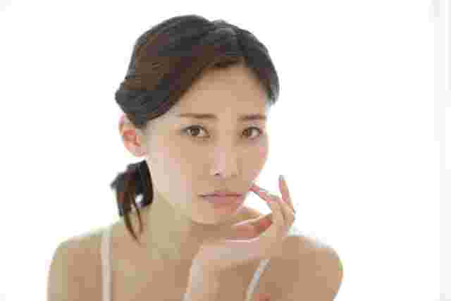肌が気になる女性