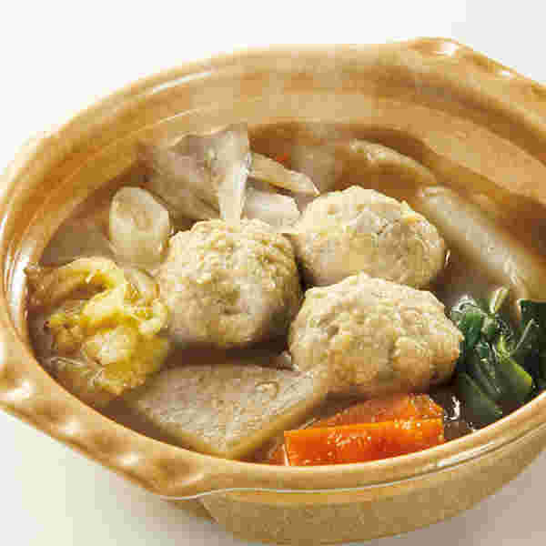1/2日分の野菜！だし香る鶏団子鍋