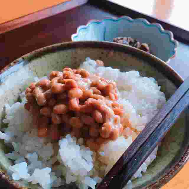 夜の納豆ご飯