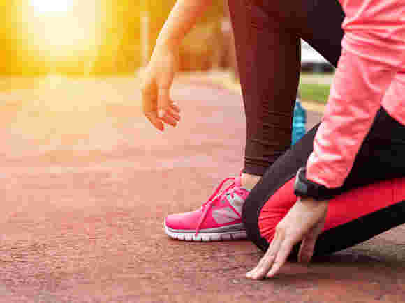 運動する女性