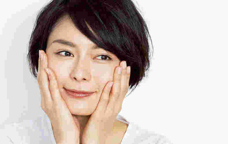 アラフォー女性美肌フリー画像