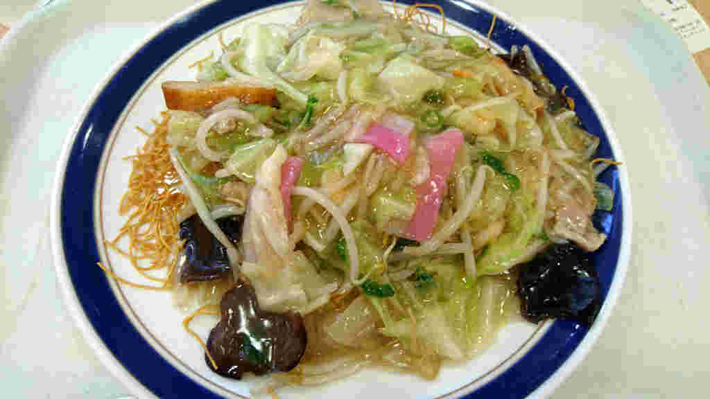 野菜をたっぷり乗せる