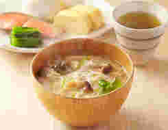 そうめん入り味噌汁