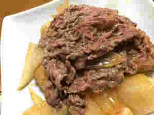 牛肉多めの大盛肉じゃが
