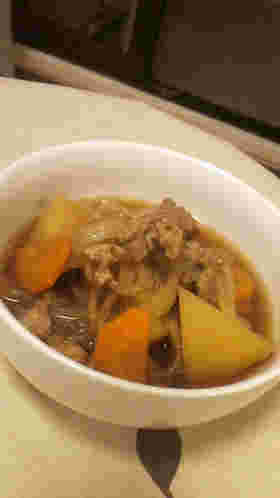 炊飯器で肉じゃがを作る