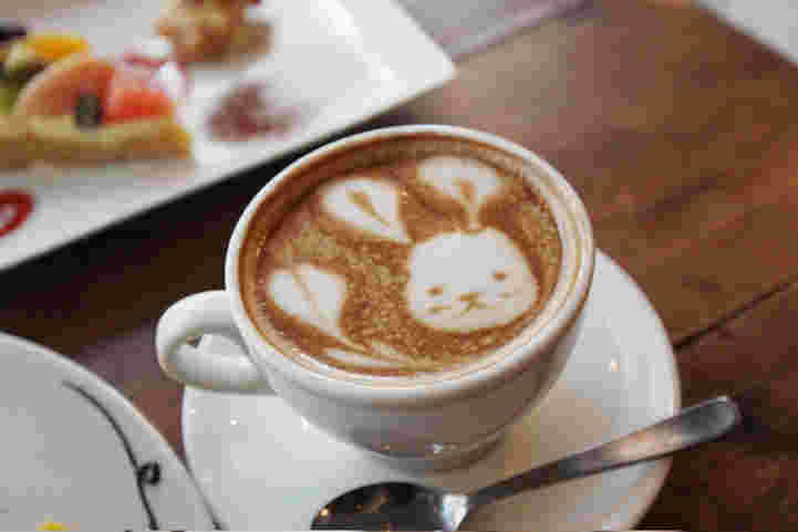 コトカフェの飲むのがもったいないくらい可愛いラテアート