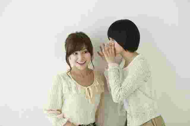 口コミ女性フリー画像