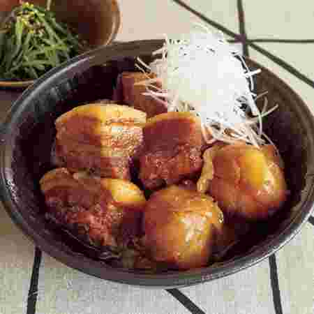 豚ばら角煮の肉じゃが