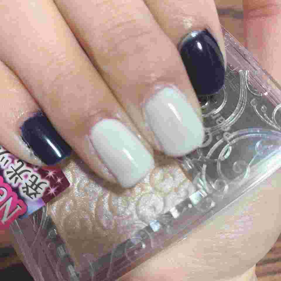 セリアのジェルネイル(ホワイトなど)