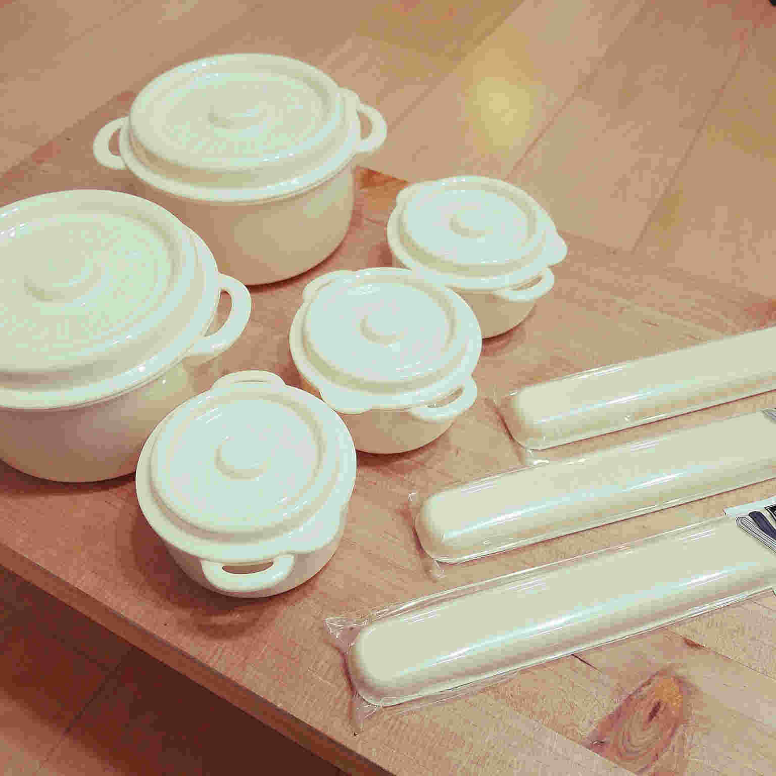 セリアのボヌールシリーズホワイトカラーのLLサイズMサイズ箸ケース