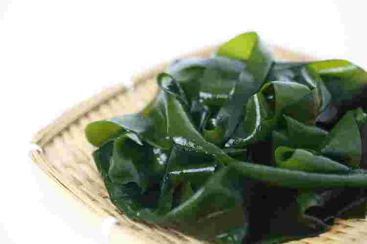 食物繊維が多いワカメ