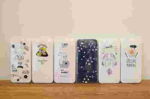 立て掛けているダイソーのスマホケースがかわいくみえる