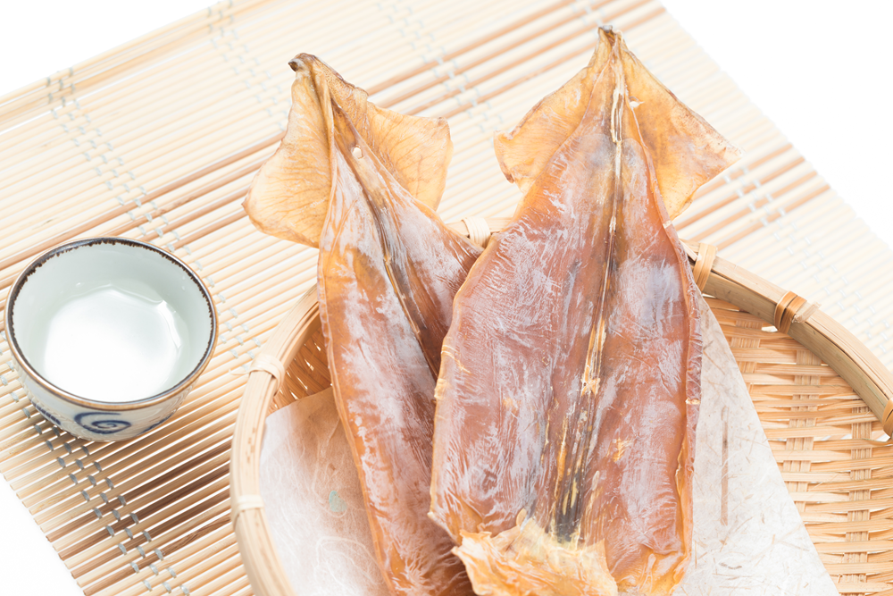 水分と一緒に食べるスルメ