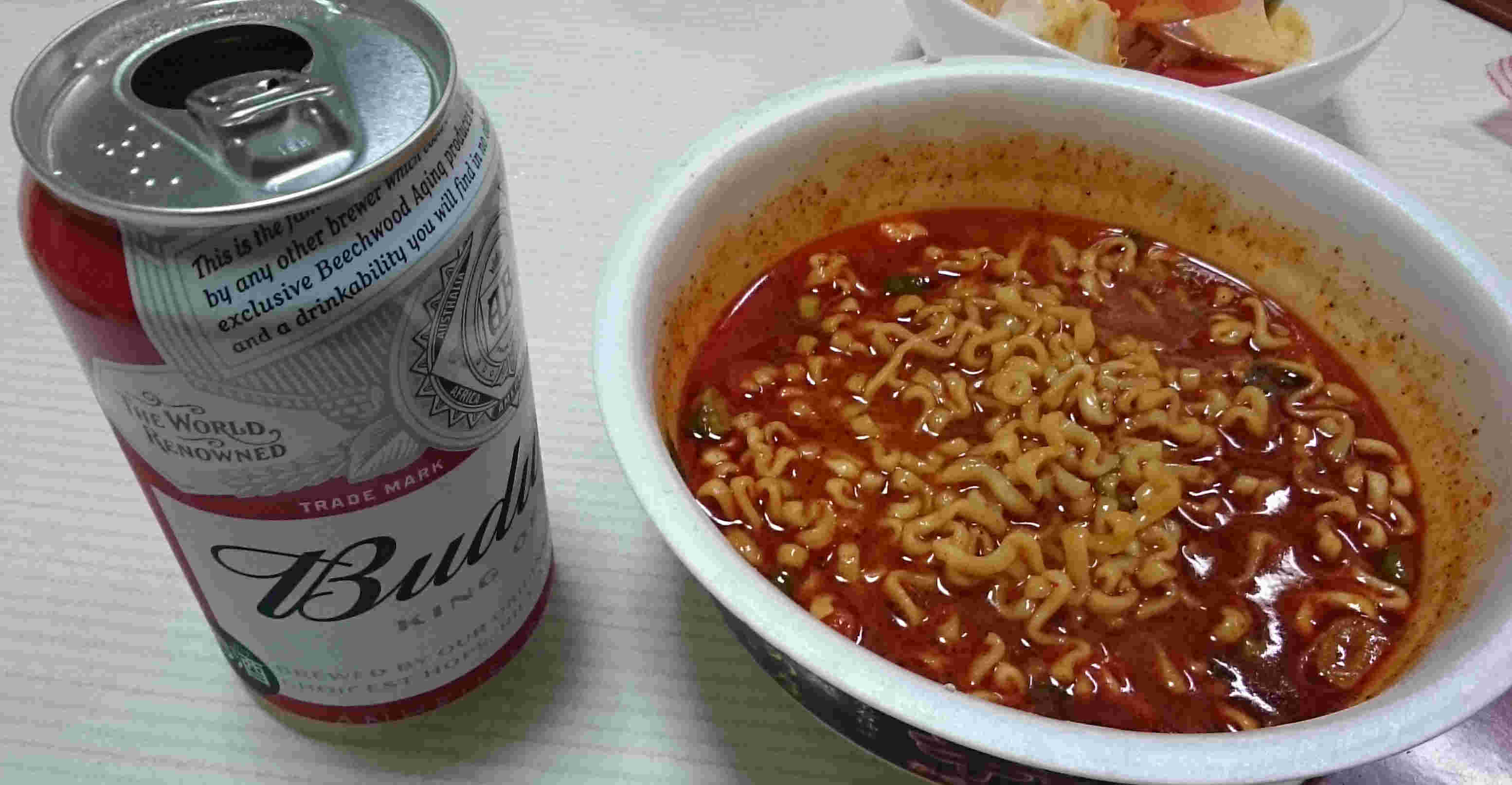 激辛カップラーメン
