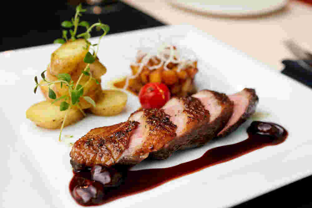 いちじくを使った肉料理