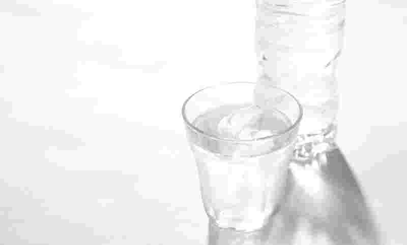 水分は水を用意