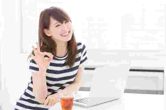 OKを出している女性