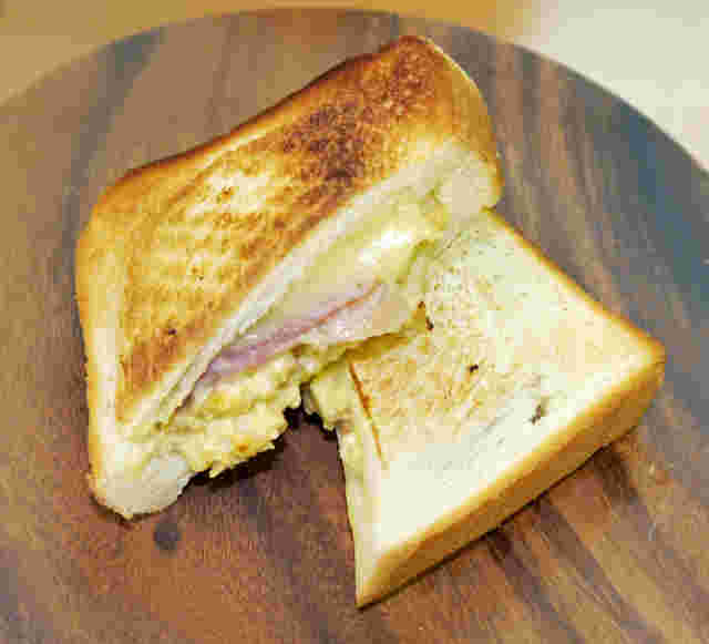 シュークリームのホットサンド