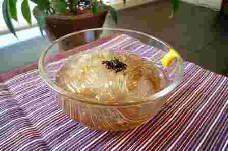 丼にたくさん入ったところてん