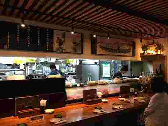 石敢當店の店内