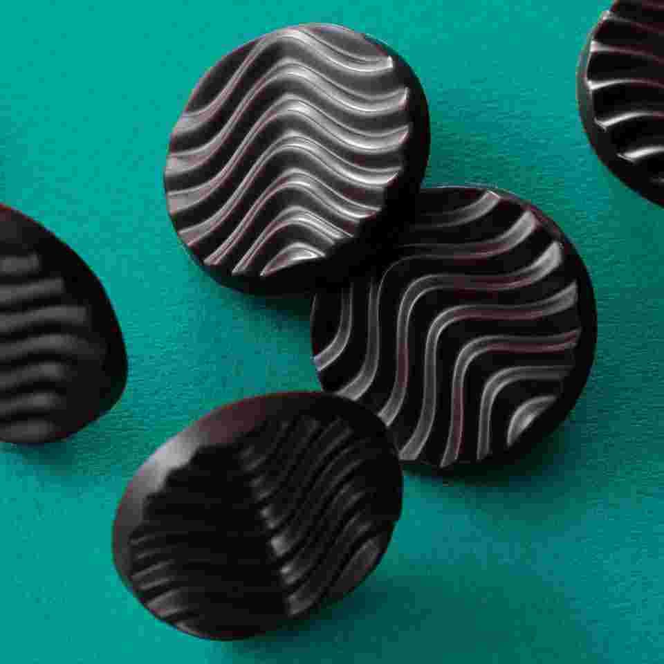 ロイズ ピュアチョコレート エクストラビターの中身の画像