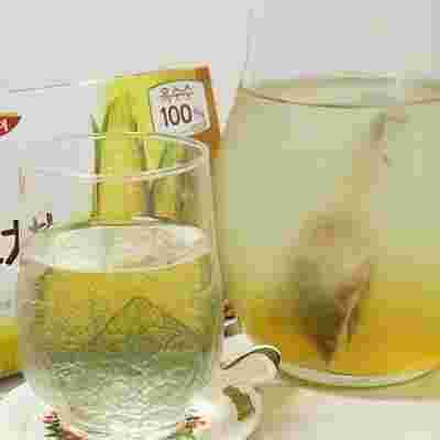 カップに入ったコーン茶の画像