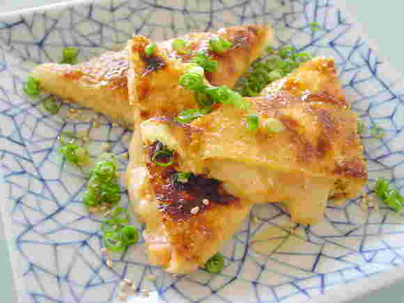 油揚げのキムチーズはさみ焼き