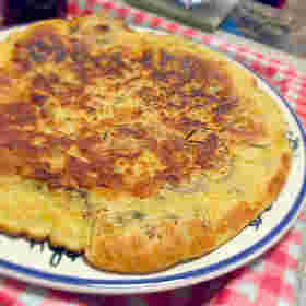 納豆と塩昆布入りたこ焼き粉で作るチヂミ