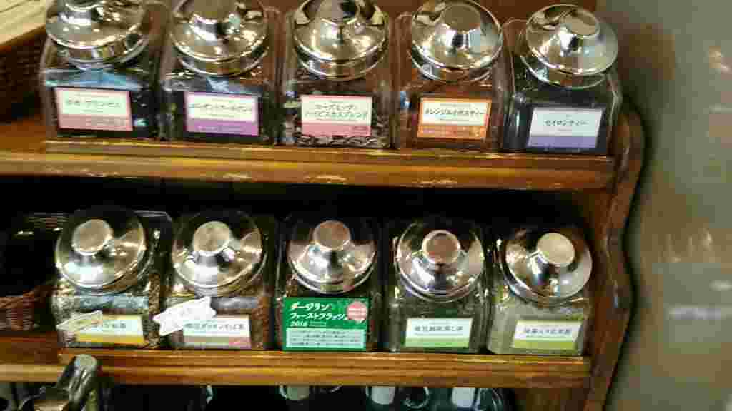 ジョナサンのドリンクバーの茶葉