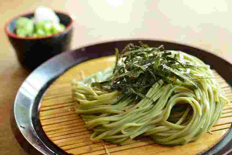 茶そばのざるそば