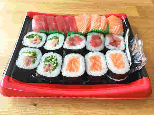 まぐろとサーモン寿司