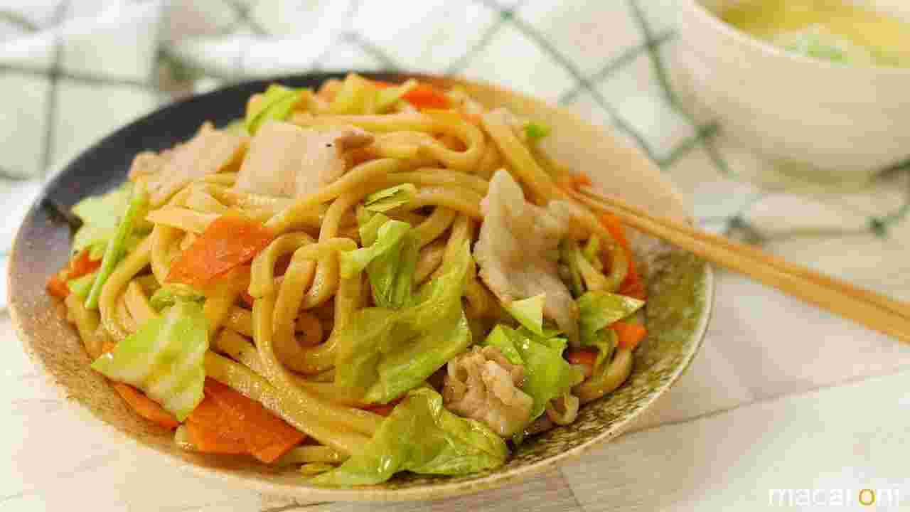 冷凍焼きうどん