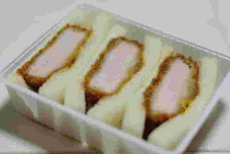 ファミリーマートの熟成ロースカツ